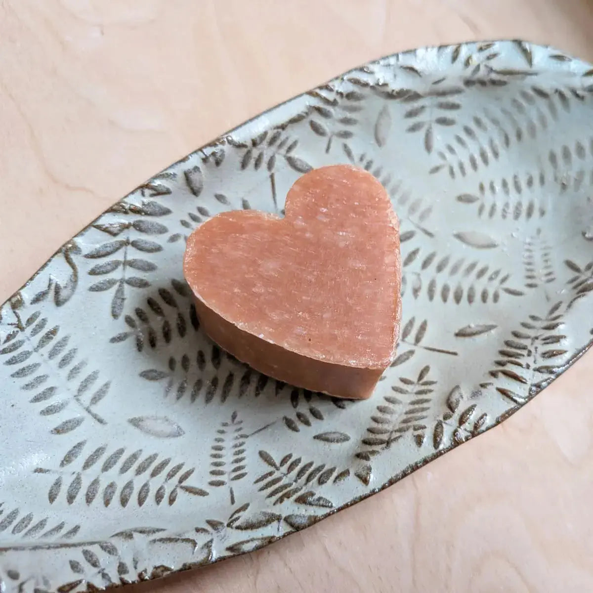 Mini savon au lait d'ânesse frais en forme de cœur Mélisâne