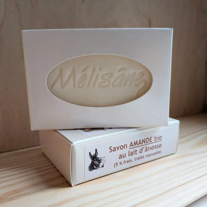 Savon artisanal au lait d'ânesse et amande douce