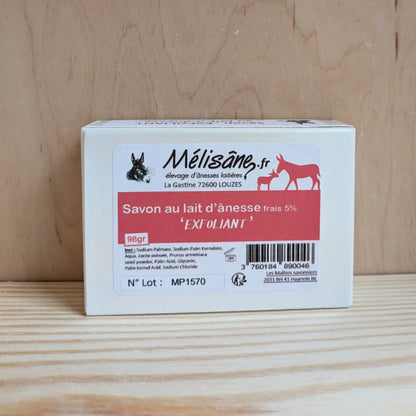 Savon exfoliant artisanal au lait d'ânesse frais